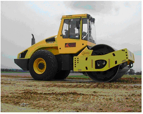 Alquiler de Compactadora de Rodillo vibratorio 15 tons en Pueblorrico, Antioquia, Colombia